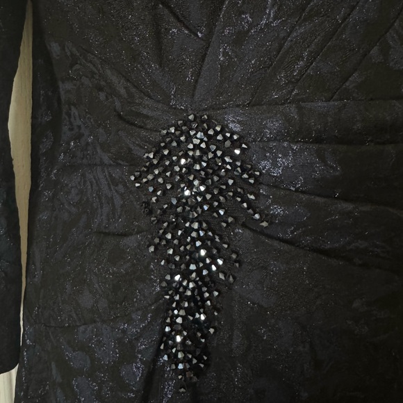 Teri Jon size 8 Embellished Jacquard Puff-Sleeve Gown - Picture 5 of 10